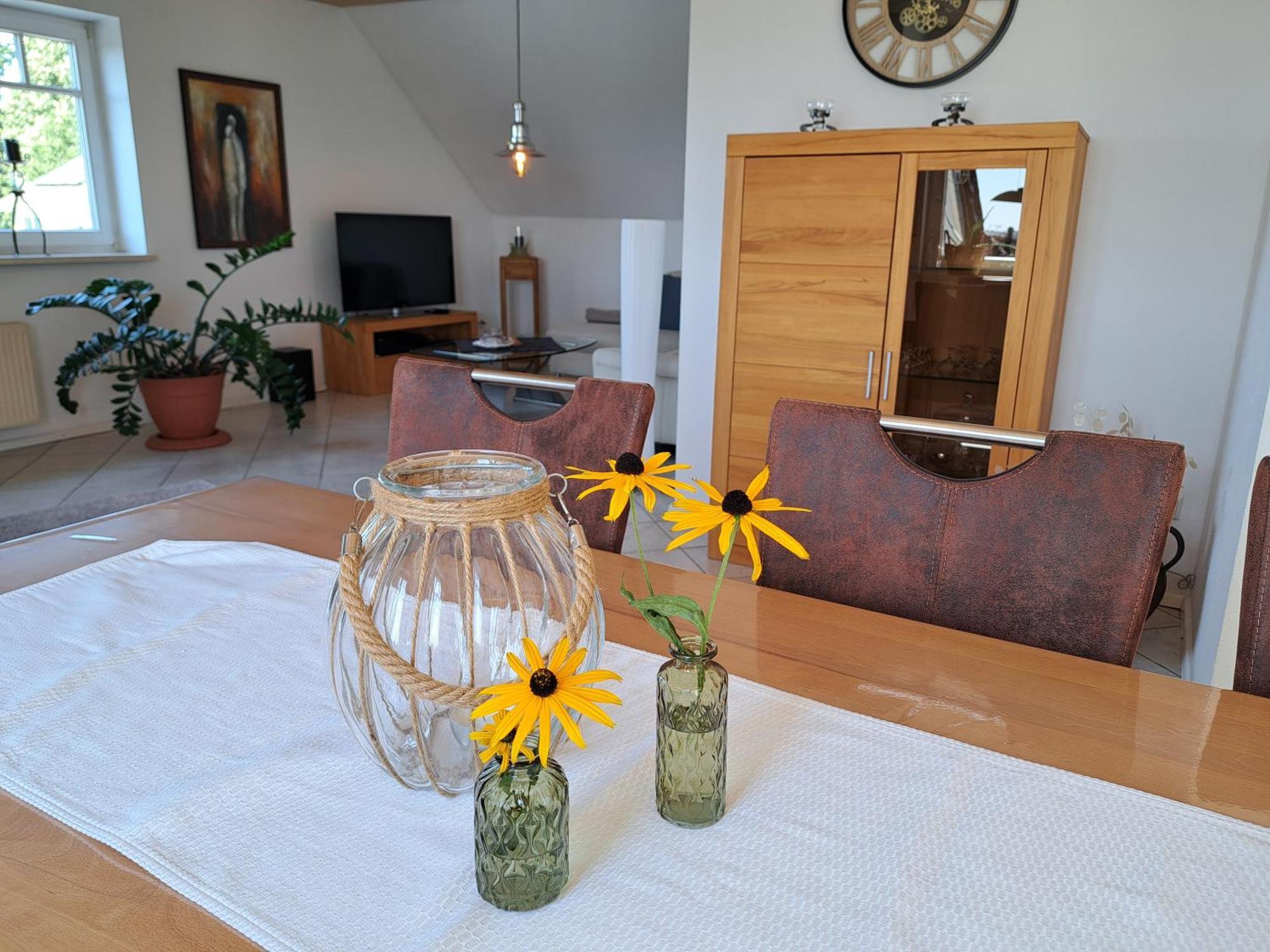 Ferienwohnung Falkenhof Линдлар Екстериор снимка