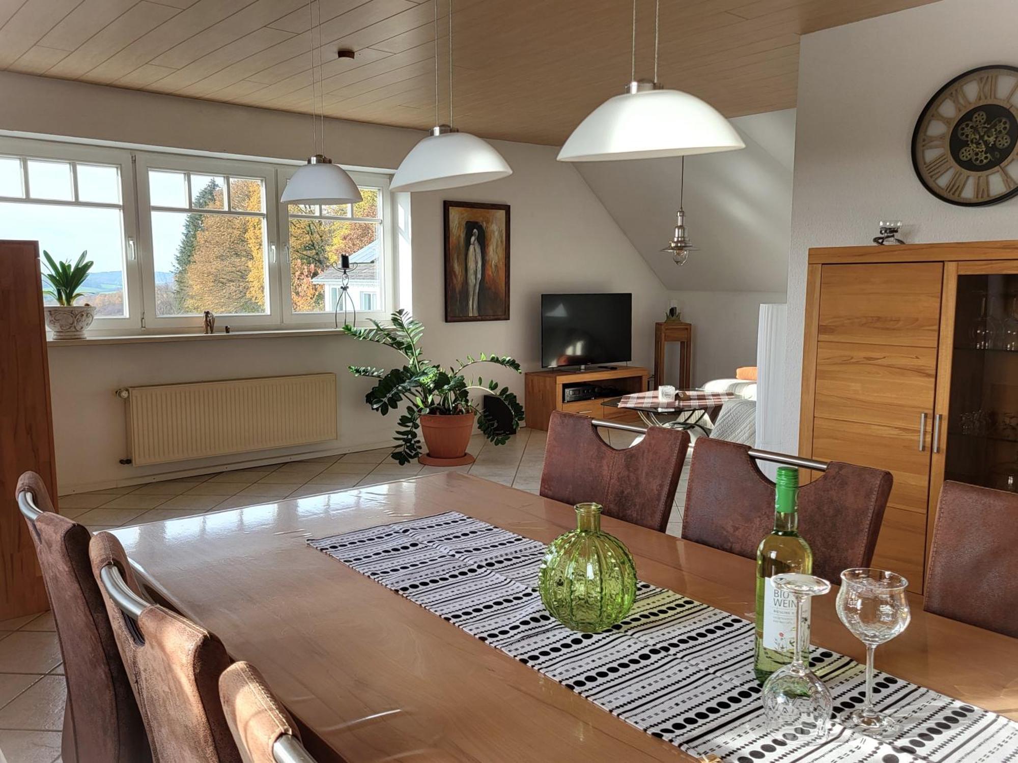 Ferienwohnung Falkenhof Линдлар Екстериор снимка